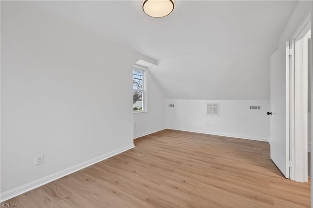 945 17th ST, Newport News, VA 23607