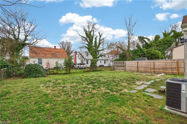 945 17th ST, Newport News, VA 23607