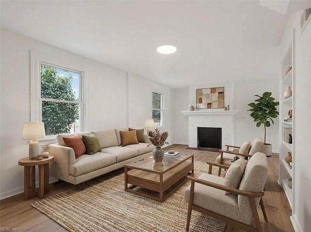 945 17th ST, Newport News, VA 23607