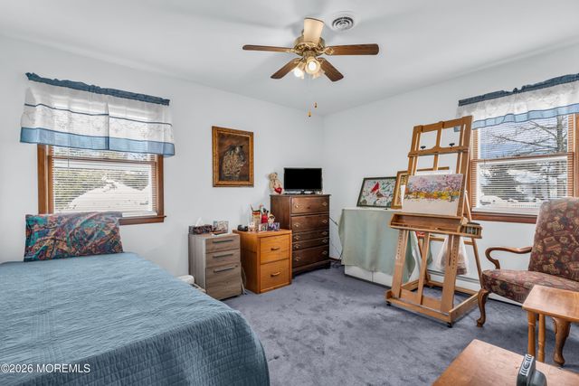 119 Edgewater Court, Toms River, NJ 08757