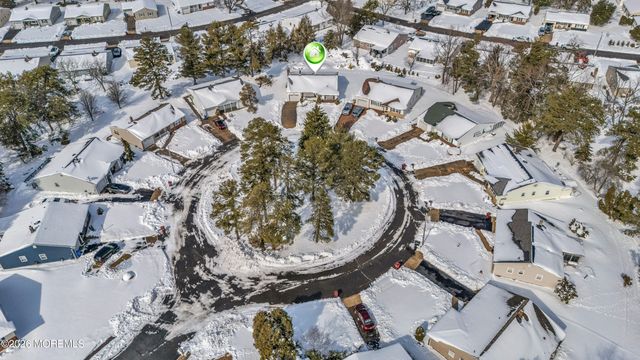 119 Edgewater Court, Toms River, NJ 08757