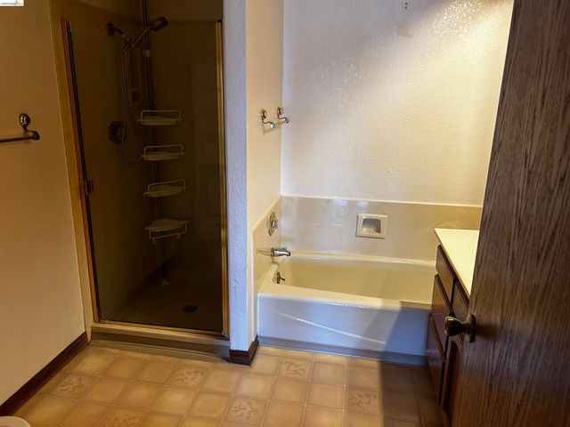5593 Drakes Dr, Discovery Bay, CA 94505