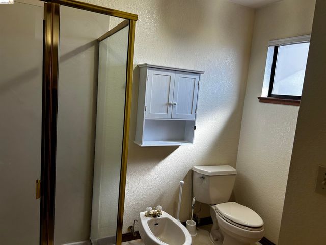 5593 Drakes Dr, Discovery Bay, CA 94505