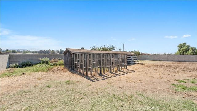 11658 Del Sur, Jurupa Valley, CA 91752