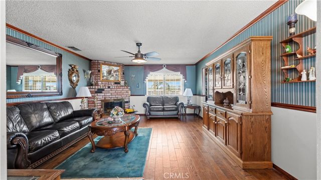 11658 Del Sur, Jurupa Valley, CA 91752