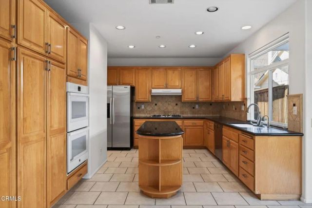 4863 Templeton Street, Ventura, CA 93003