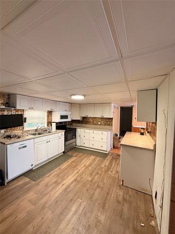 514 Bevo Trail, Tool, TX 75143