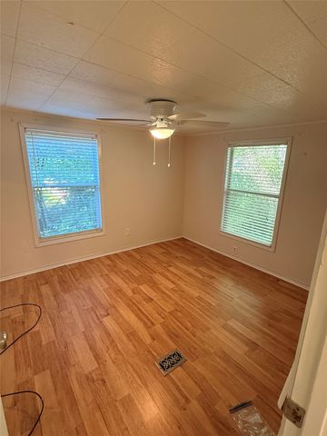 514 Bevo Trail, Tool, TX 75143