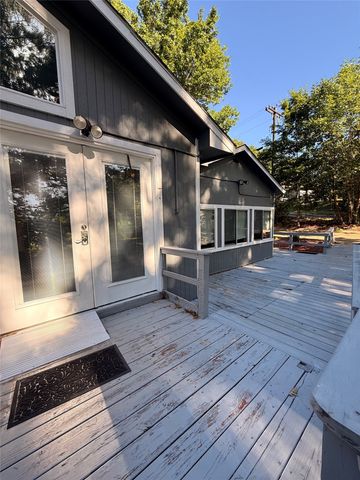 514 Bevo Trail, Tool, TX 75143