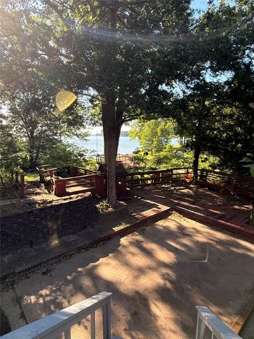 514 Bevo Trail, Tool, TX 75143