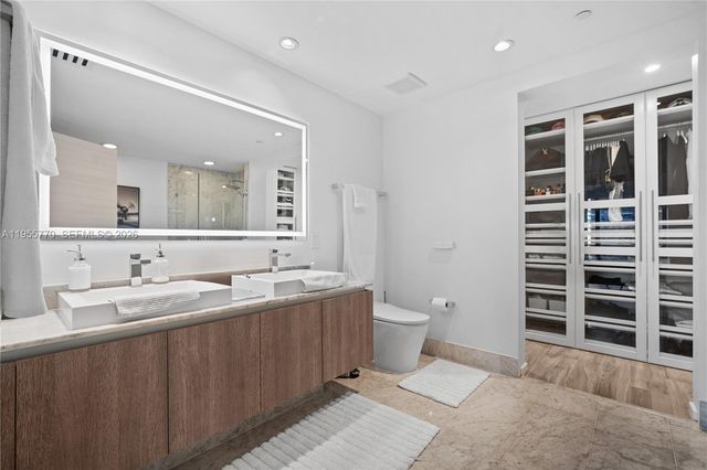 801 S Miami Ave 3601, Miami, FL 33130