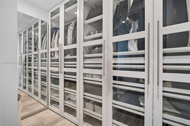 801 S Miami Ave 3601, Miami, FL 33130