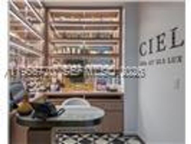 801 S Miami Ave 3601, Miami, FL 33130