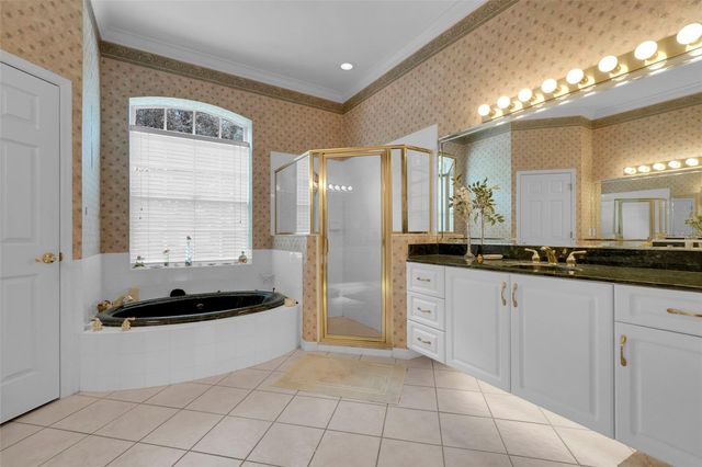 8003 BELSHIRE DRIVE, Orlando, FL 32835