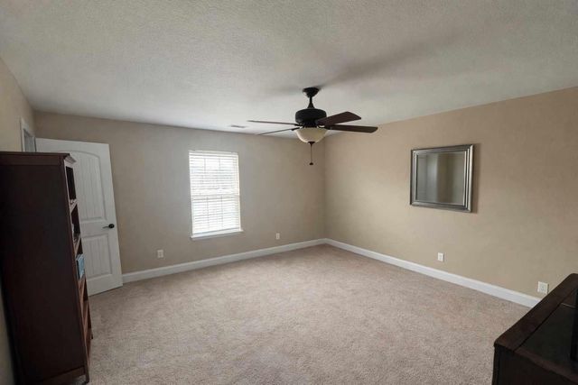 6843 Village Lake Circle, Chattanooga, TN 37412