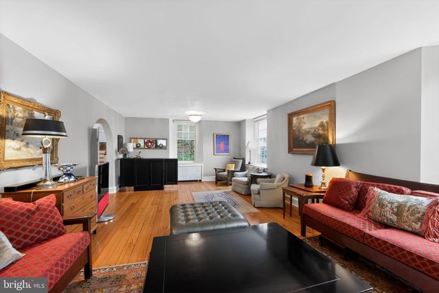 306 WINDSOR AVE, Wayne, PA 19087