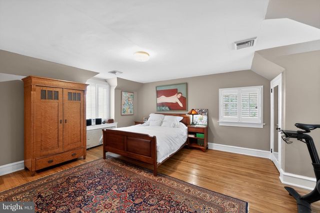 306 WINDSOR AVE, Wayne, PA 19087