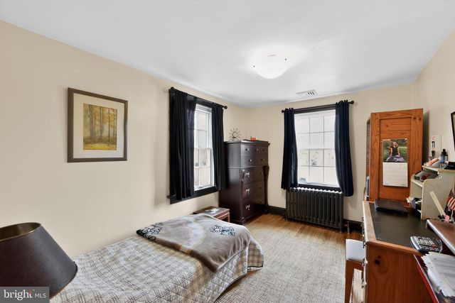 306 WINDSOR AVE, Wayne, PA 19087