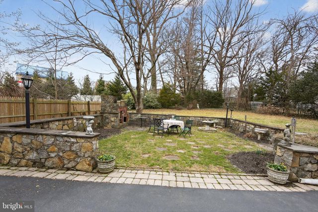 306 WINDSOR AVE, Wayne, PA 19087