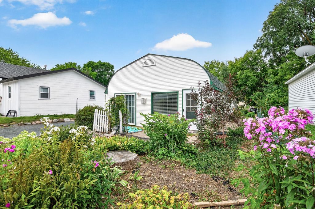 215 Franklin Avenue E, Delano, MN 55328 — photo 2