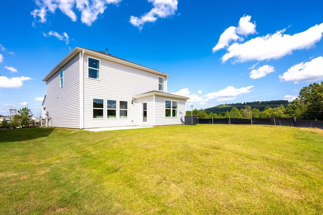 109 Evergreen Cir, Rossville, GA 30741