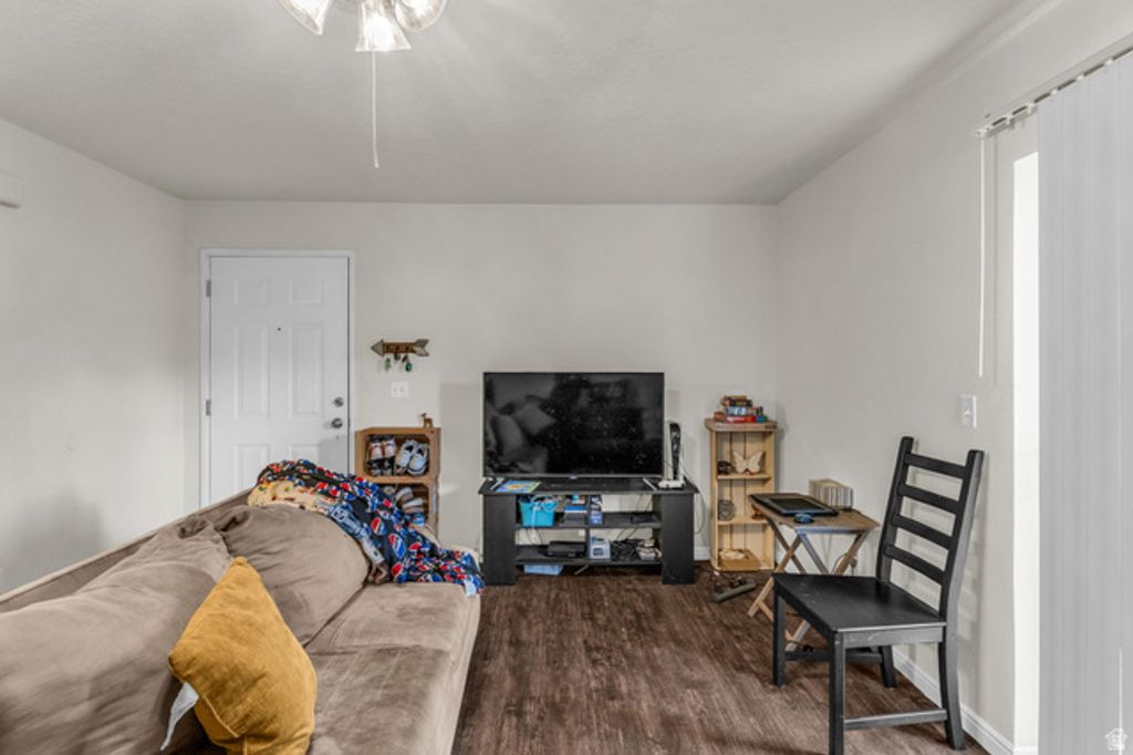 Image 6 of property listing at 1441 W WESTBURY #G WAY #2, Lehi, UT 84043
