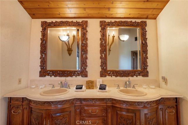 1144 Hermes, Encinitas, CA 92024