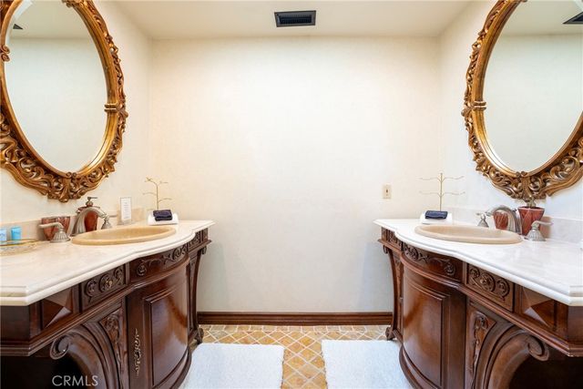 1144 Hermes, Encinitas, CA 92024
