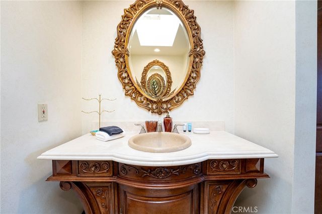 1144 Hermes, Encinitas, CA 92024
