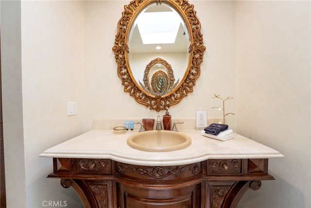 1144 Hermes, Encinitas, CA 92024