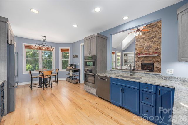 48 Duncan Estate Drive, Fletcher, NC 28732