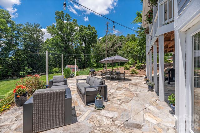 48 Duncan Estate Drive, Fletcher, NC 28732