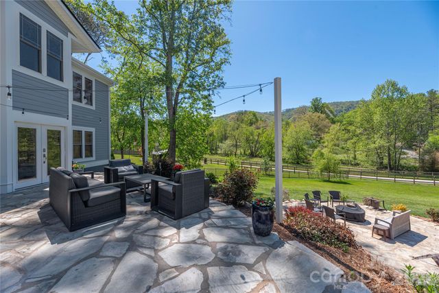 48 Duncan Estate Drive, Fletcher, NC 28732