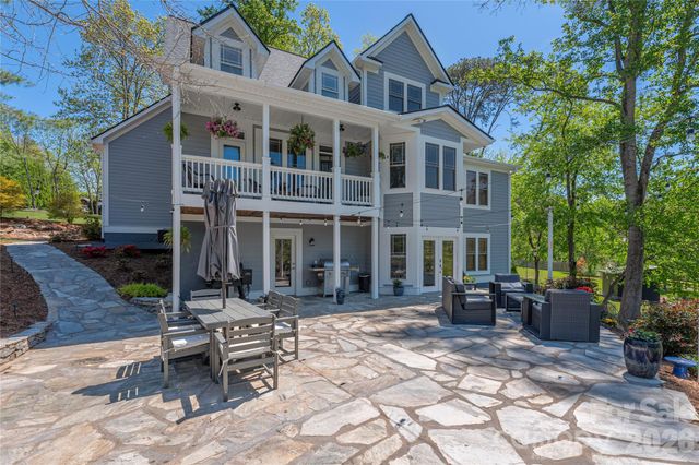 48 Duncan Estate Drive, Fletcher, NC 28732