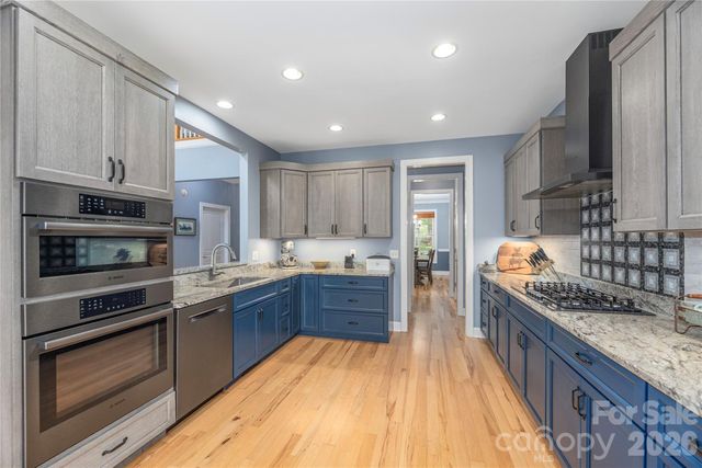 48 Duncan Estate Drive, Fletcher, NC 28732