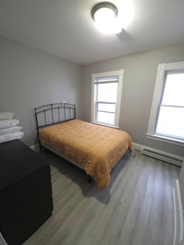 729 Pine Street, Manchester, NH 03104