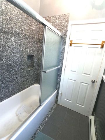 729 Pine Street, Manchester, NH 03104