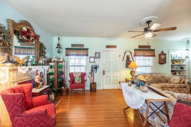 2433 S 11th Street, Abilene, TX 79605