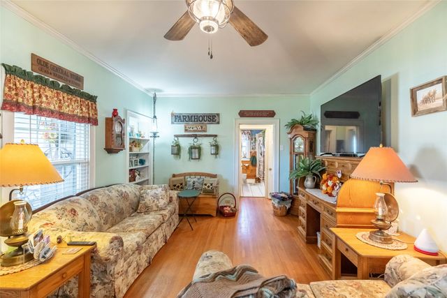 2433 S 11th Street, Abilene, TX 79605