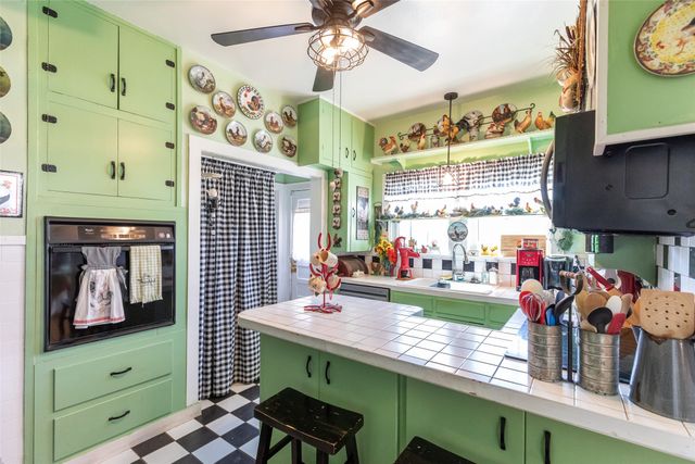 2433 S 11th Street, Abilene, TX 79605