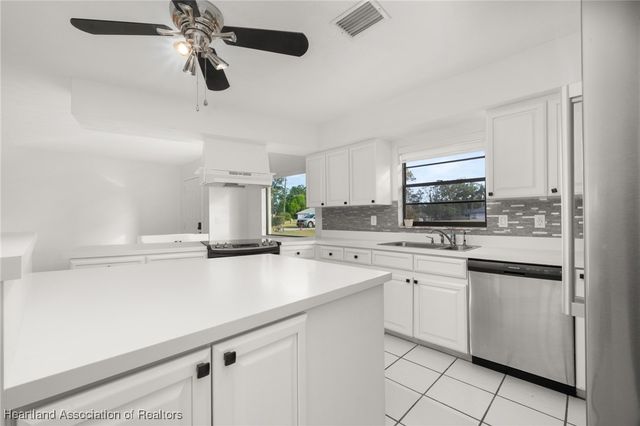 3407 Divot Road, Sebring, FL 33872