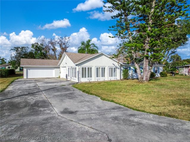 3407 Divot Road, Sebring, FL 33872