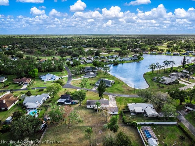 3407 Divot Road, Sebring, FL 33872