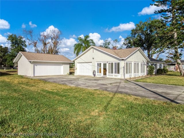 3407 Divot Road, Sebring, FL 33872