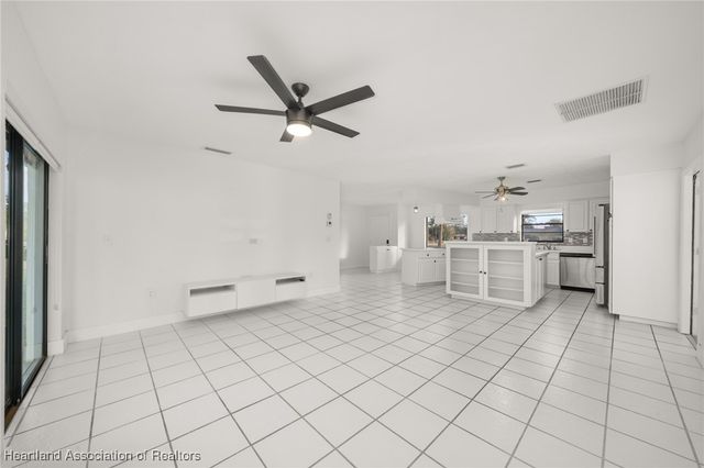 3407 Divot Road, Sebring, FL 33872