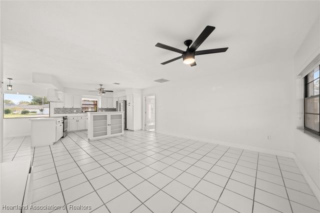 3407 Divot Road, Sebring, FL 33872