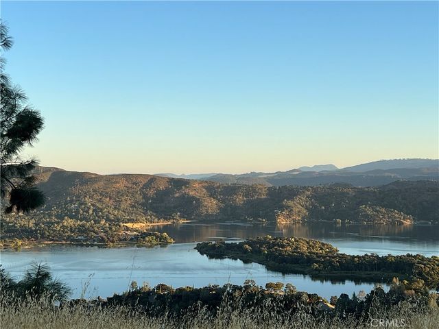 12230 Cerrito Drive, Clearlake Oaks, CA 95423