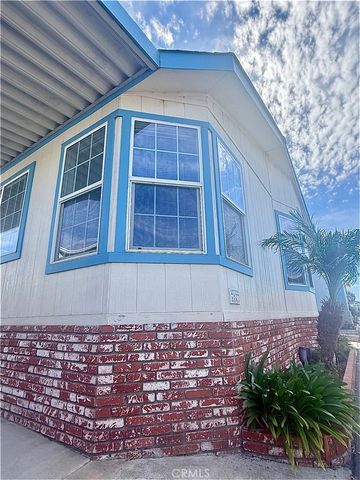 Wart Ward Street 82, Huntington Beach, CA 92646