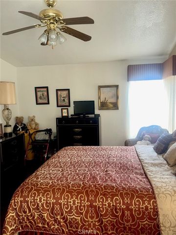 Wart Ward Street 82, Huntington Beach, CA 92646