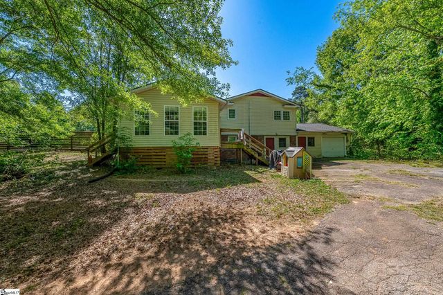 100 Woodburn Drive, Taylors, SC 29687